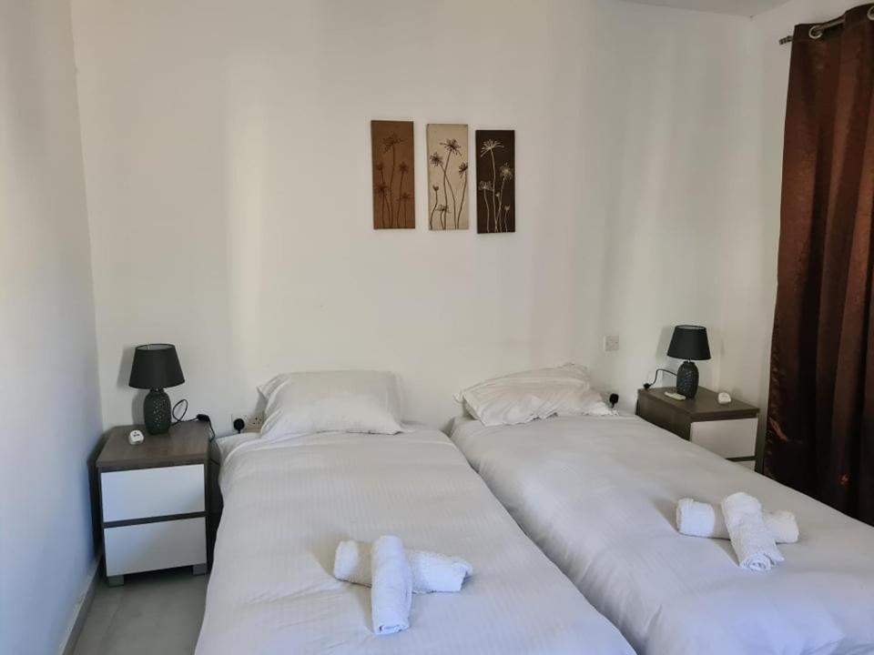 St Julians Central 2 Bedroom Apartment Saint Julian's 외부 사진