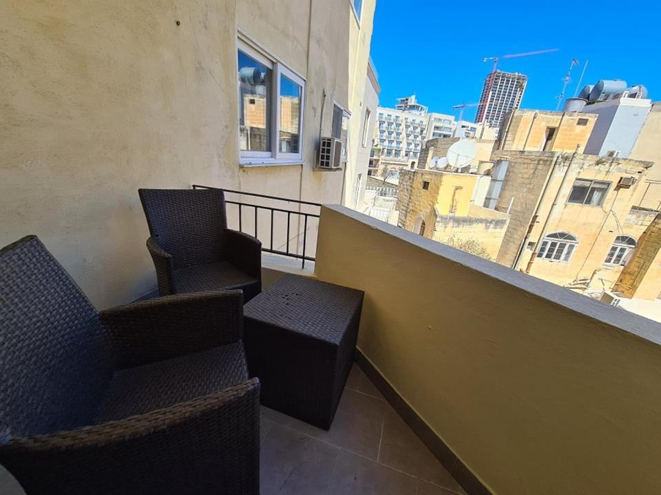 St Julians Central 2 Bedroom Apartment Saint Julian's 외부 사진