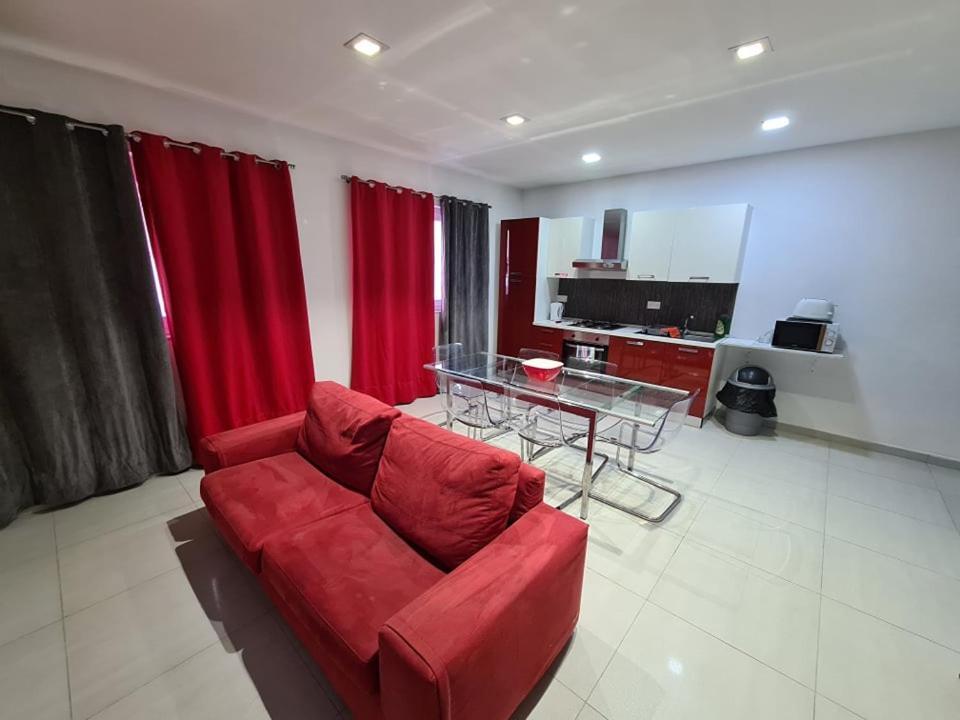 St Julians Central 2 Bedroom Apartment Saint Julian's 외부 사진