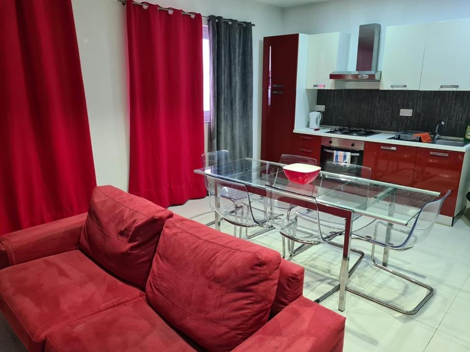 St Julians Central 2 Bedroom Apartment Saint Julian's 외부 사진